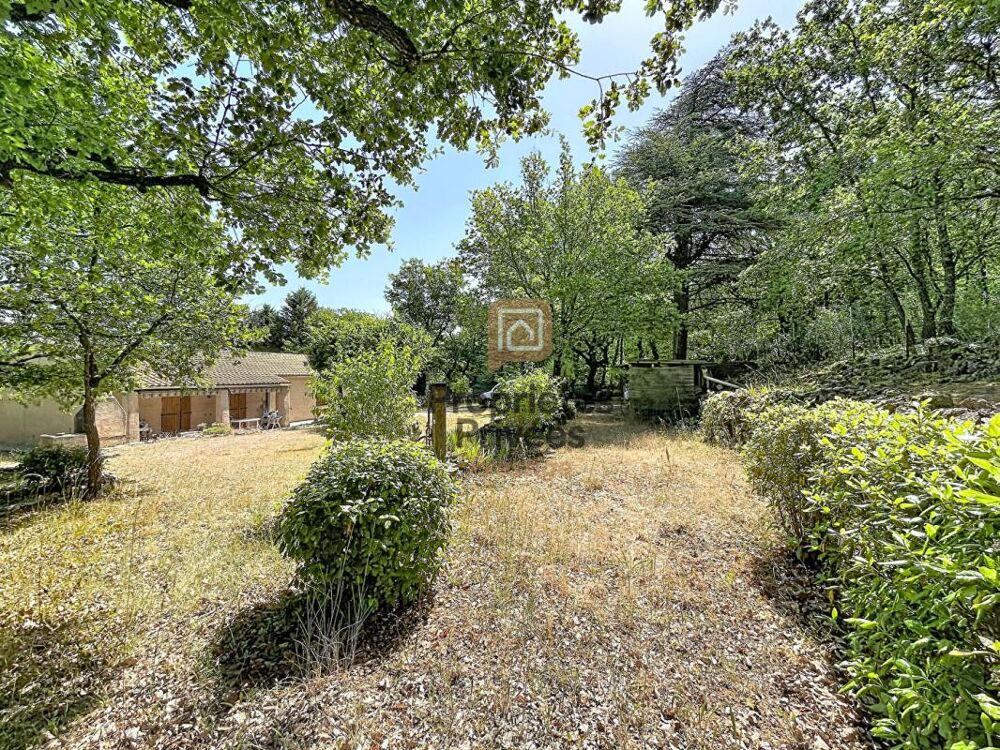 Villa T5 plain-pied 119 m², Terrain 1750 m², 4 chambres, Garage , Au calme , Saint-Maximin 83470