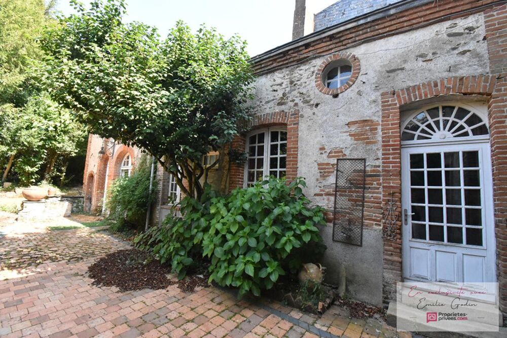 Vente Hôtel particulier Hôtel particulier Chemille En Anjou 13 pièce(s) 345 m2 Chemille en anjou