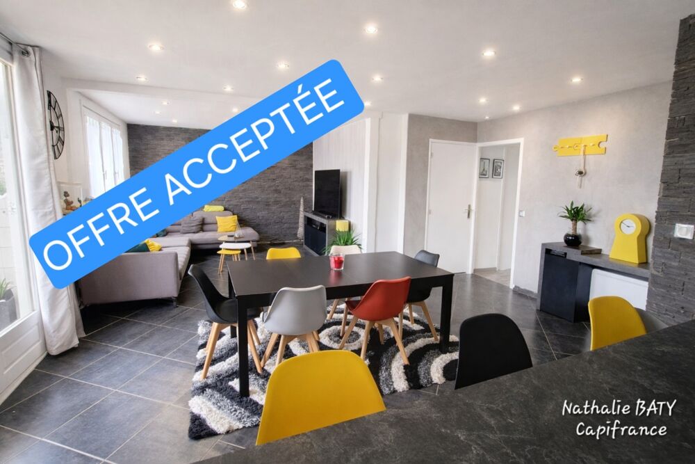 Sous Offre - Belle opportunité - À 15 minutes du lac dAnnecy - Appartement lumineux de 81m² avec grande pièce de vie et faibles