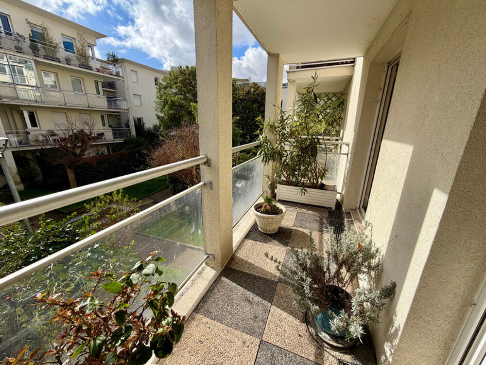 � vendre  Appartement Issy-les-Moulineaux (92130)