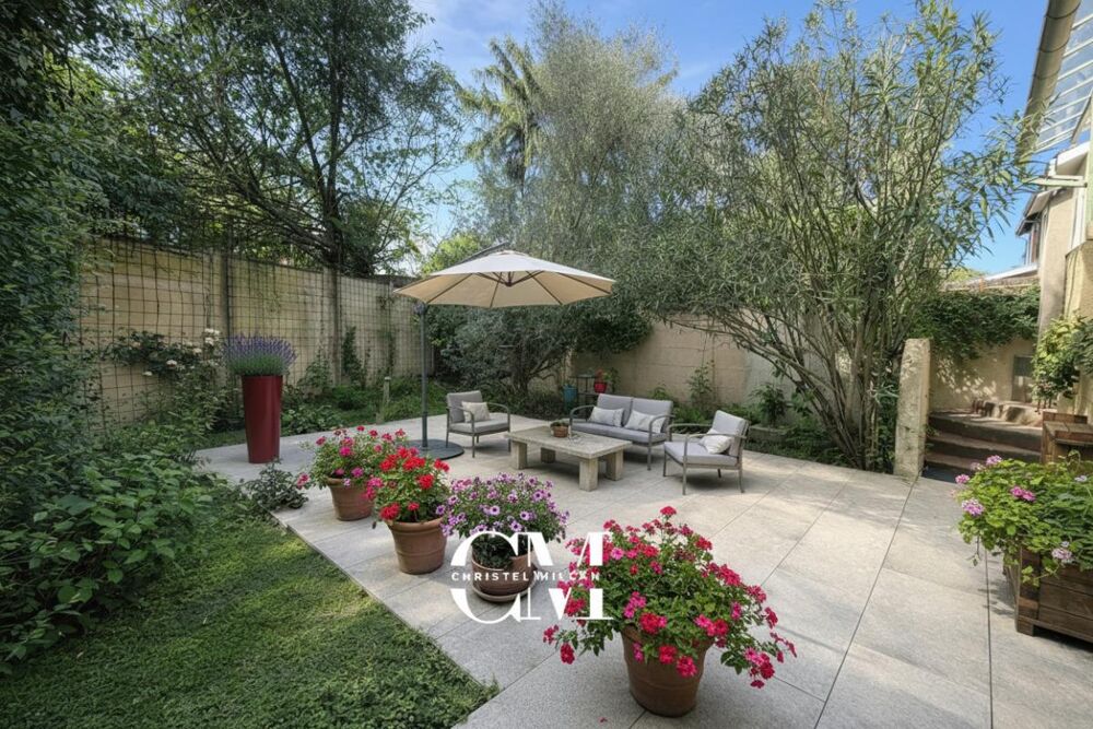 Maison ART DÉCO 260 m² 2 garages, jardin