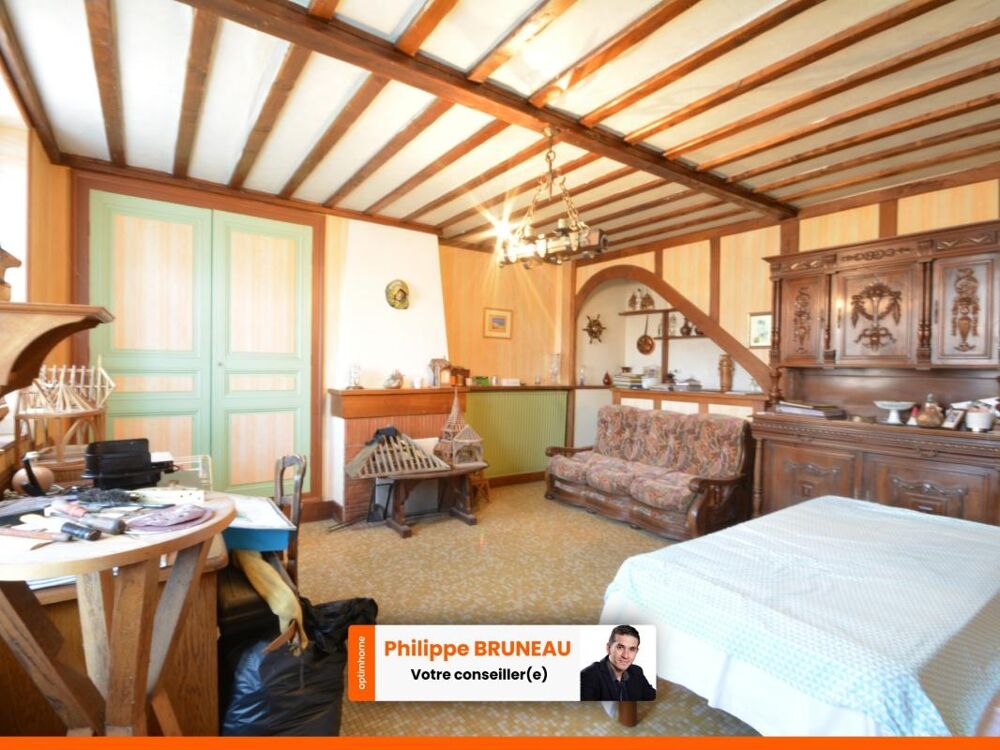 Maison de caractère à Douains  3 chambres, dépendances et terrain