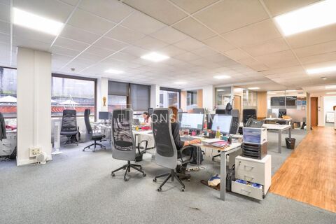 A SAISIR, au pied de l'A13, bureaux à louer en très bon état 12132 92210 Saint cloud