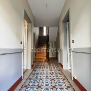  Maison à vendre 10 pièces 210 m²