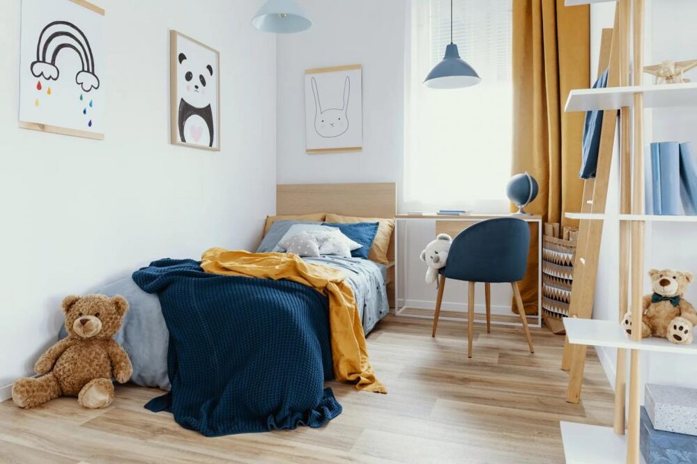 **RETOUR T4 En Etage avec TERRASSE + PARKINGS + CAVE**