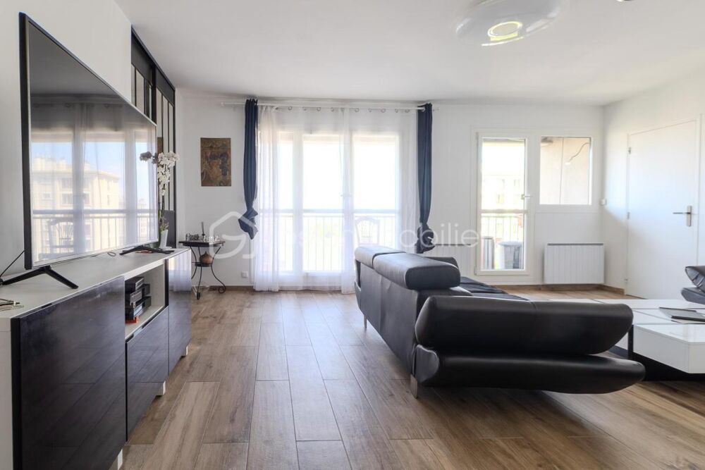 à vendre  Appartement Pantin (93500)