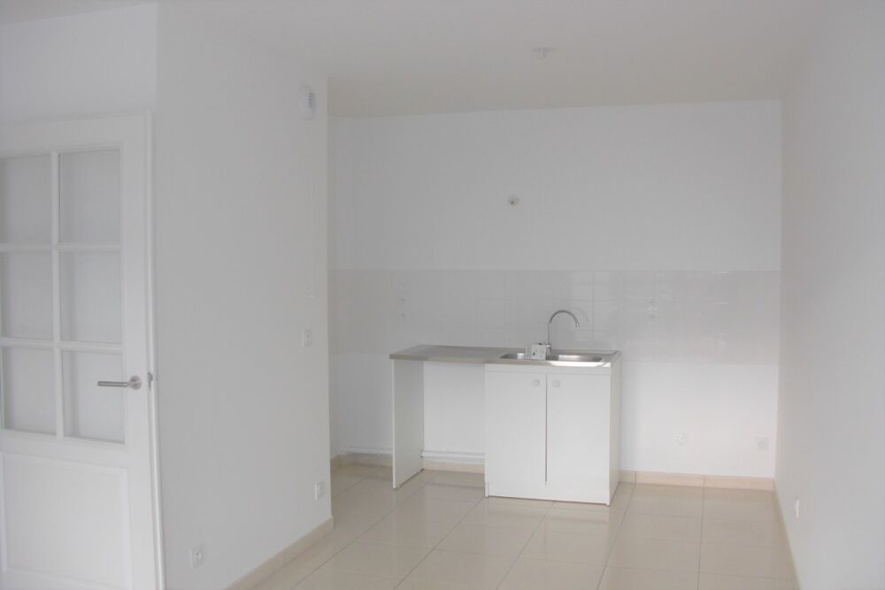 Location Appartement T2 avec parkings et balcon à SEYNOD Annecy