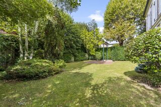  Propri�t�/ch�teau � vendre 10 pi�ces 320 m�