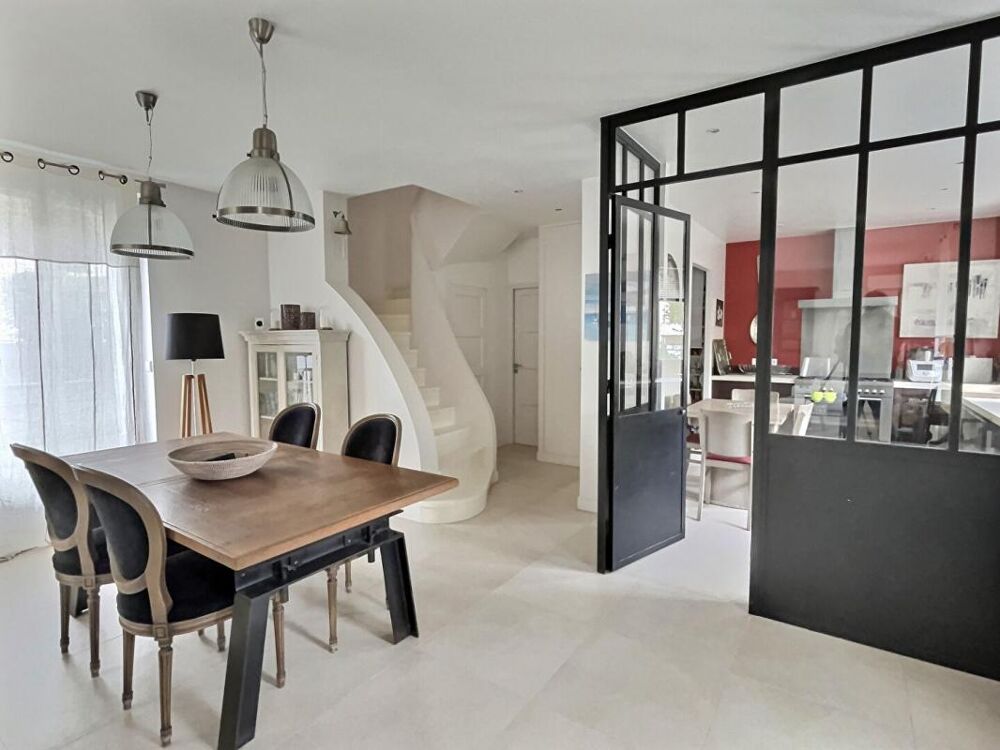  vendre  Proprit/chteau La Garenne-Colombes (92250)