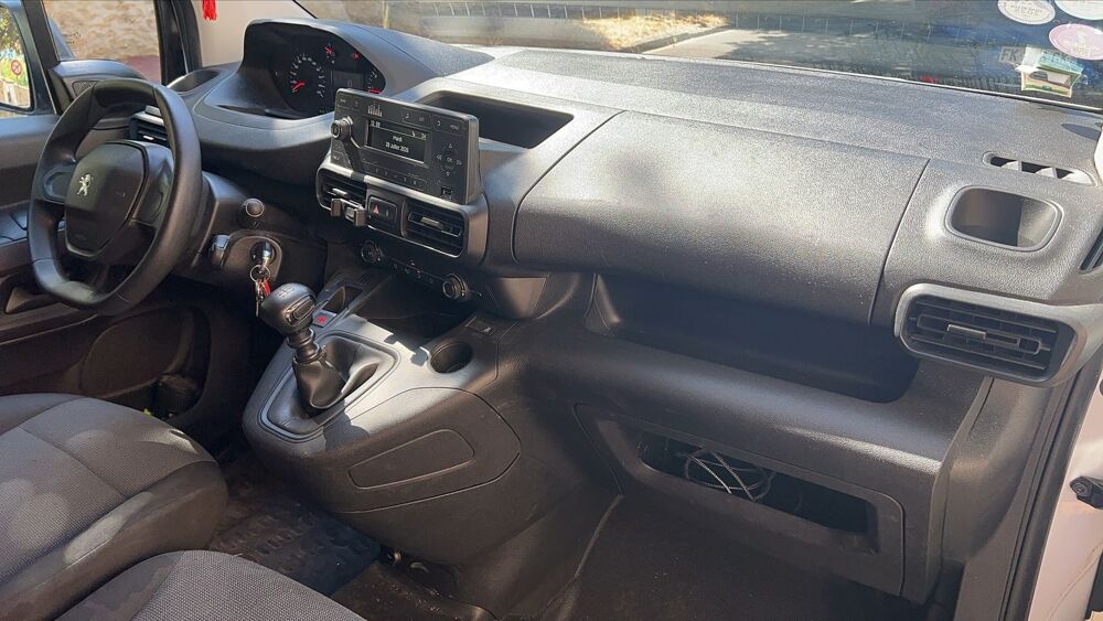 Partner VU 1.2 PureTech 110 Premium - Premi&egrave;re main Entretien constr 2019 occasion 94360 Bry Sur Marne