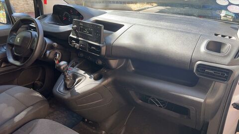 Partner VU 1.2 PureTech 110 Premium - Premi&egrave;re main Entretien constr 2019 occasion 94360 Bry Sur Marne