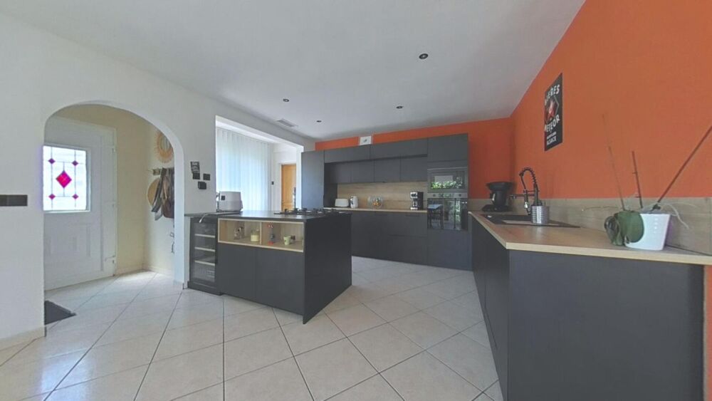 Maison Moussan 4 pièce(s) 106 m2