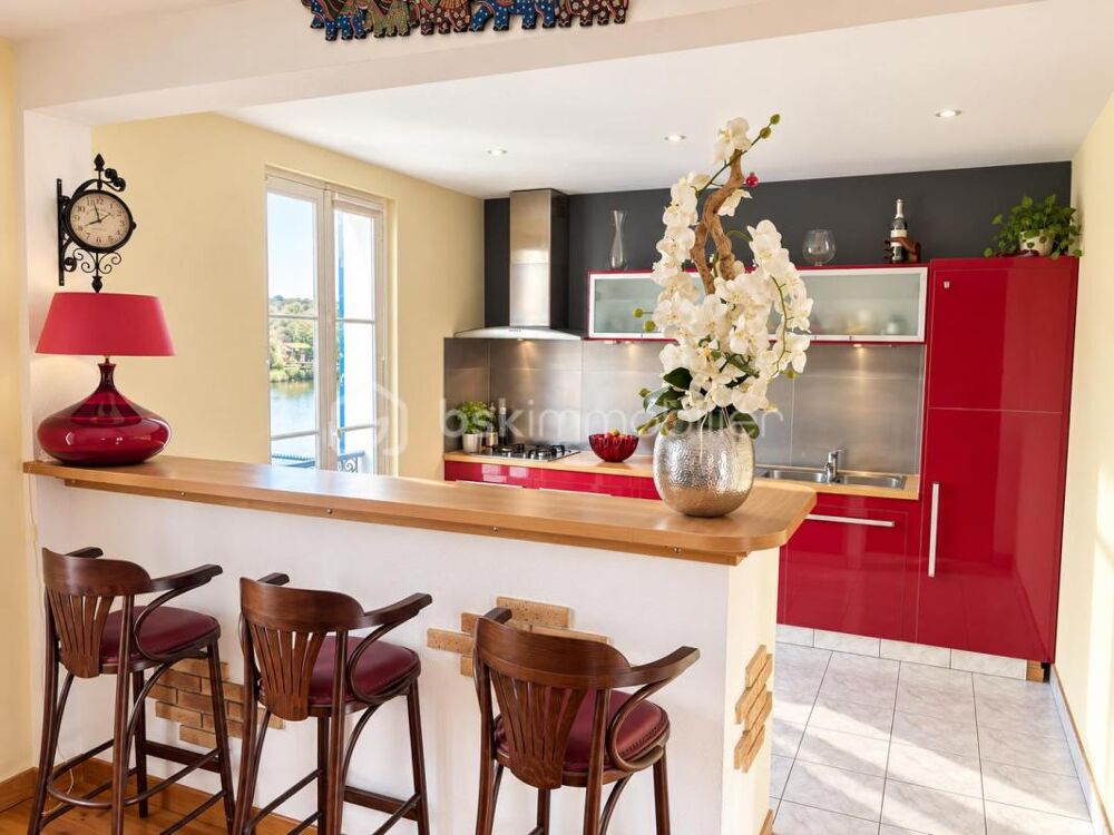 Vente Propriété/Château Propriété de caractère en bord de Seine de 320 m² avec dépendance et terrain de 2 300m2 Le coudray montceaux