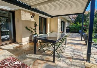  Maison � vendre 8 pi�ces 230 m�