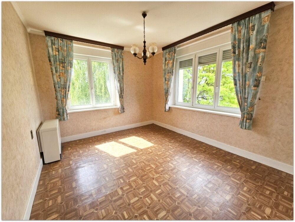 Maison à vendre 8 pièces de 195m² CHATEL SUR MOSELLE (88), situé su un terrain de 620m²