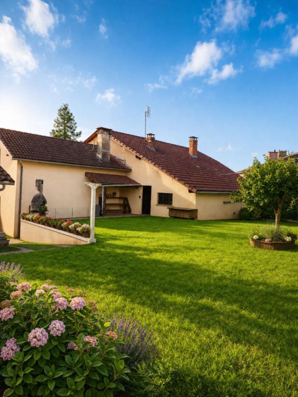 Maison de caractère 158 M2 avec jardin et dépendance