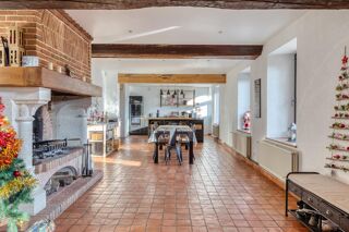  Maison à vendre 12 pièces 281 m²