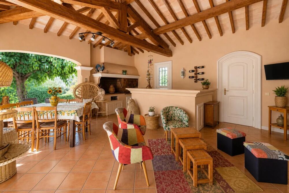 Maison de 6 pièces de 192 m² située à La Motte