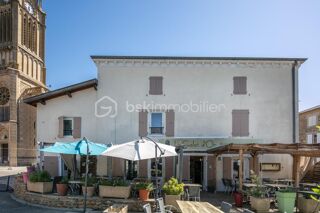  Immeuble à vendre 10 pièces 285 m²