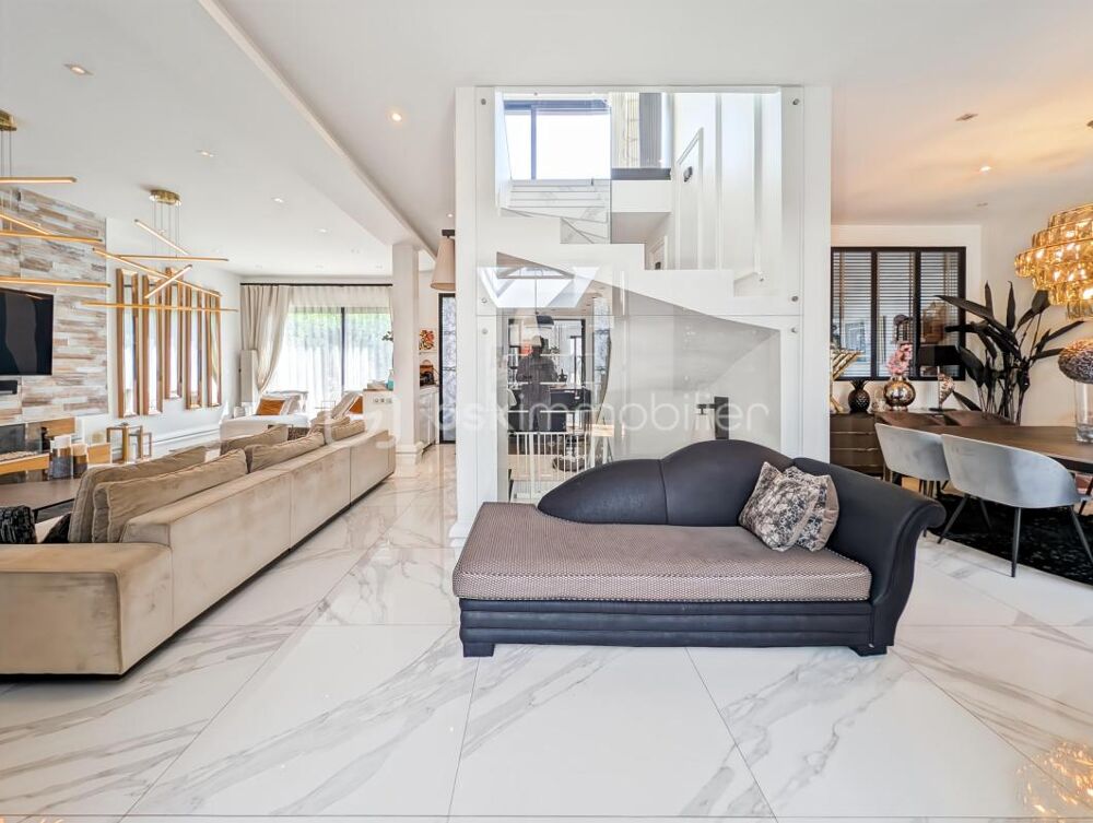 ? Maison darchitecte contemporaine  8 pièces  5 chambres  Piscine
