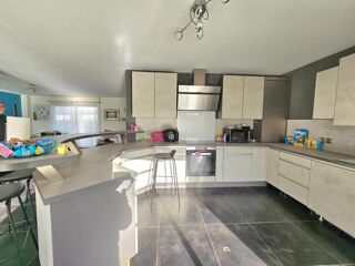  Maison � vendre 6 pi�ces 145 m�