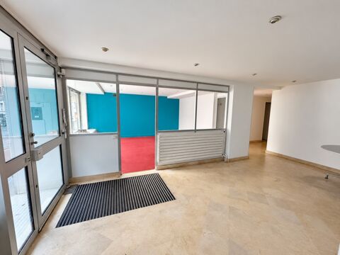   Bureaux/local commercial à vendre – Convention – 237m² + 5 parkings + 2 caves 