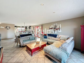  Propri�t�/ch�teau � vendre 8 pi�ces 260 m�