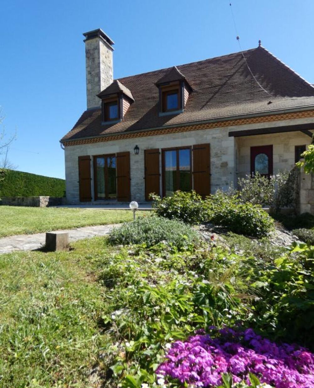 Périgourdine en parfait état - prestations haut de gamme - 4 chambres