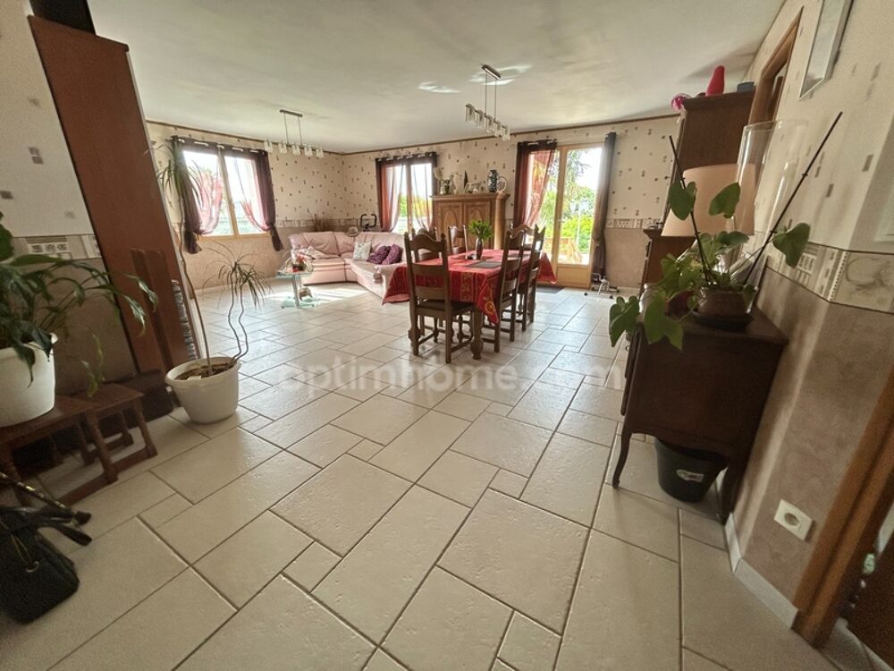 Maison plain-pied 119 m²  3 chambres  Terrain 2001 m²  DPE performant