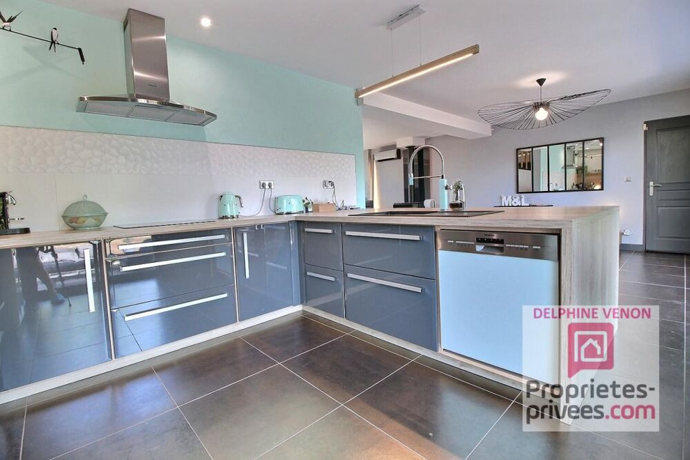 Exclusivité - Maison récente de 155 m² avec climatisation réversible sur un terrain de 1265 m² à Saint Martin d'Abbat