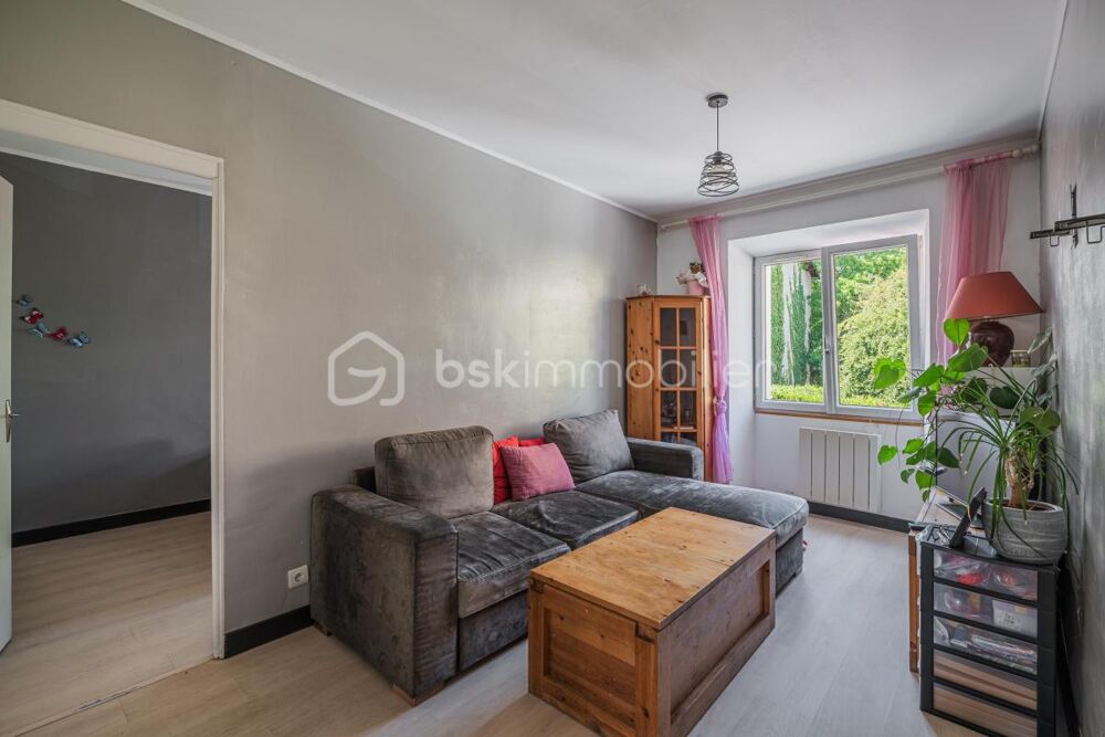 Appartement T3 avec terrasse en plein coeur de Rumilly  Idéal premier achat ou investissement