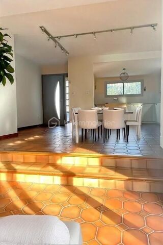  Villa à vendre 6 pièces 181 m²