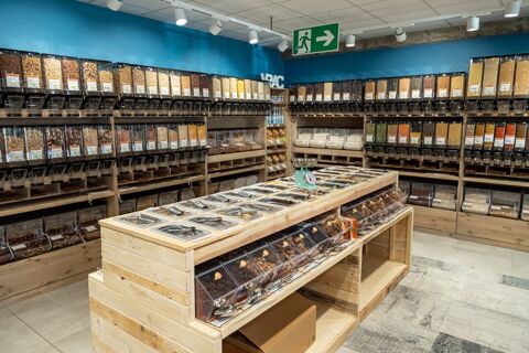   FONDS DE COMMERCE ALIMENTAIRE À FORTE RENTABILITÉ, SITUÉ À QUELQUES MINUTES DE TOULOUSE, AVEC CHIFFRE D'AFFAIRES SOLIDE, ÉQUIPE 