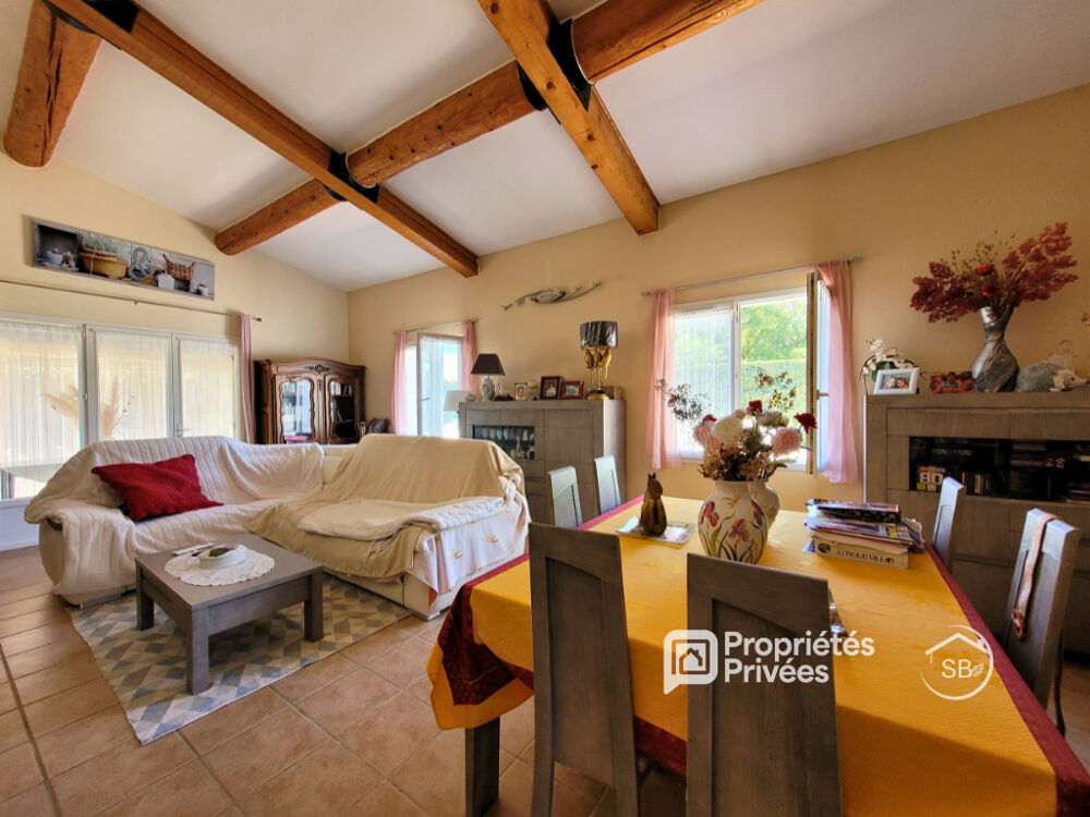 Vente Maison Villa totalement rénovée avec piscine - 3 chambres - Lablachère - 375 000 Lablachere