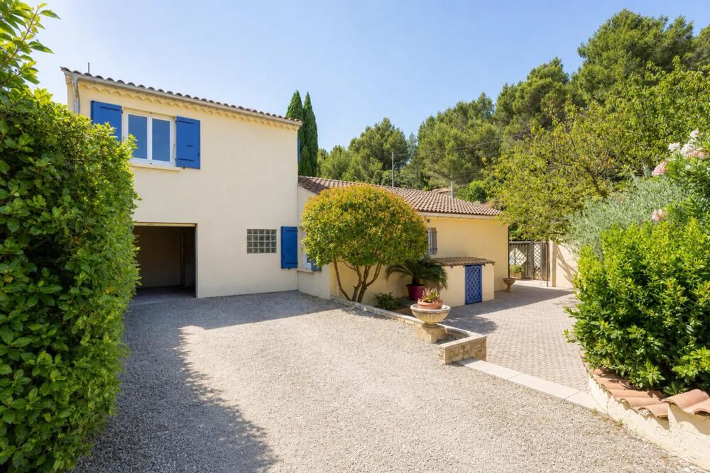 Vente Maison Maison de 7 pièces de 140 m² à Orgon Orgon