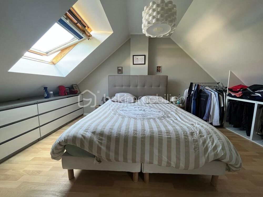 Vente Maison MAISON DE BOURG RÉNOVÉE AVEC GRAND JARDIN ET GARAGES Saint germain en cogles
