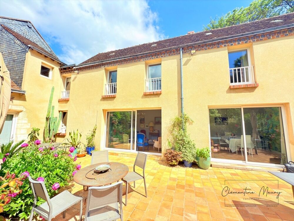 Maison de caractère a vendre, centre ville de Vendome, 9 pièces 250m2