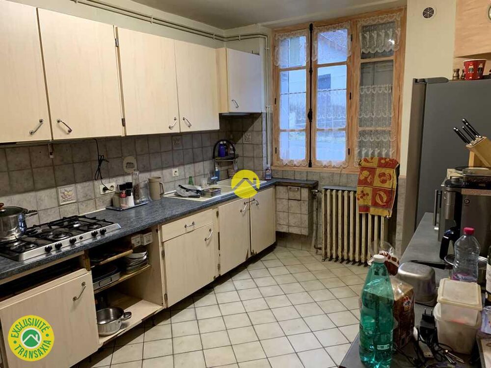 MAISON AVEC TERRAIN 6300 M²