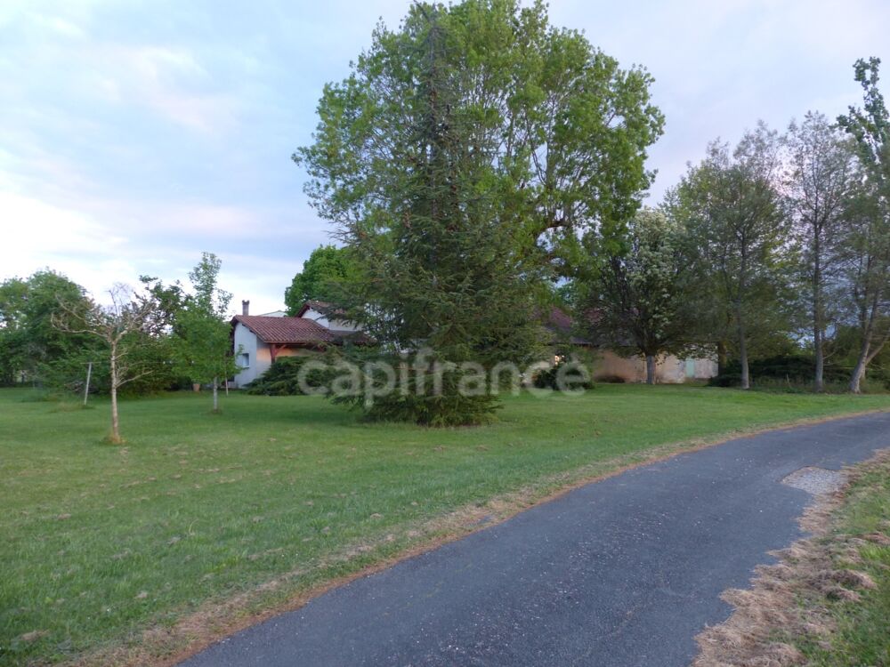 Vente Maison Maison à vendre 5 pièces  (24) Saint nexans