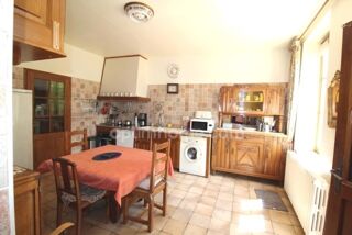  Maison  vendre 6 pices 180 m