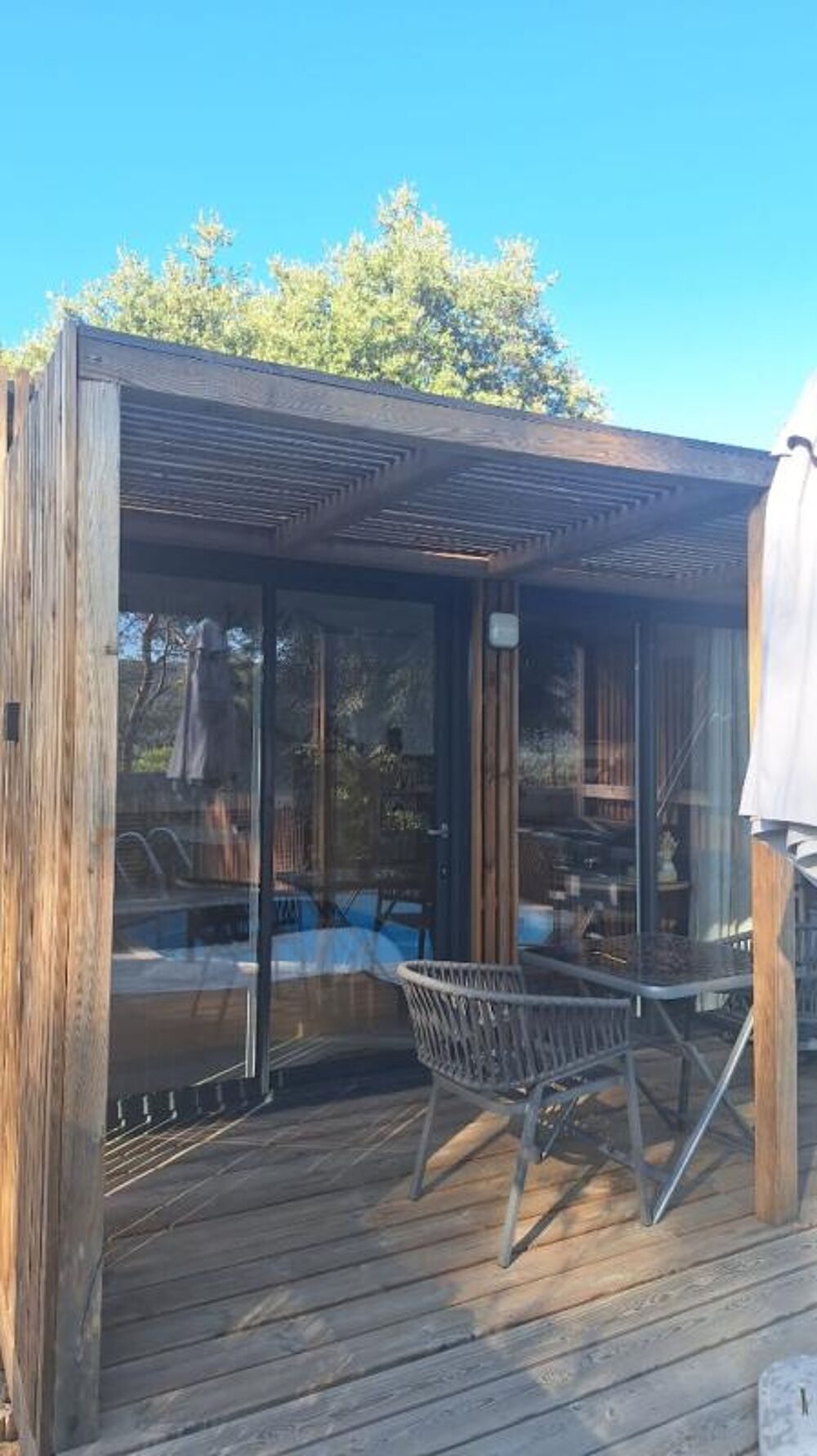 Le Thoronet 1 pièce(s) 20 m2 maisonnette style Tiny House sur un terrain de 335m² avec piscine de 10m3