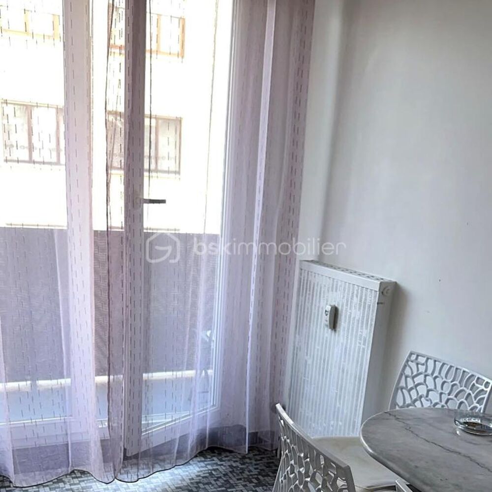 Vente Loft BEL APPARTEMENT 2 PIÈCES 52 m² – ENTIÈREMENT MEUBLÉ ET ÉQUIPÉ – PRÊT À VIVRE Strasbourg