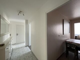  Appartement à louer 4 pièces 65 m²