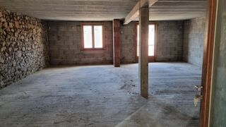  Immeuble à vendre 3 pièces 200 m²