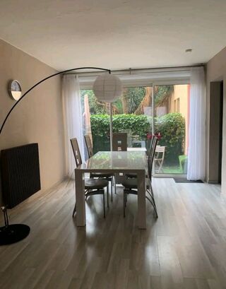  Appartement à louer 2 pièces 53 m²