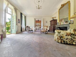  Propriété/château à vendre 12 pièces 554 m²