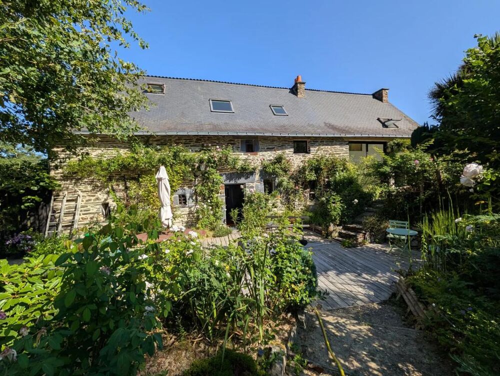 Maison pleine de charme, 5 pièces, 180 m², à Carentoir