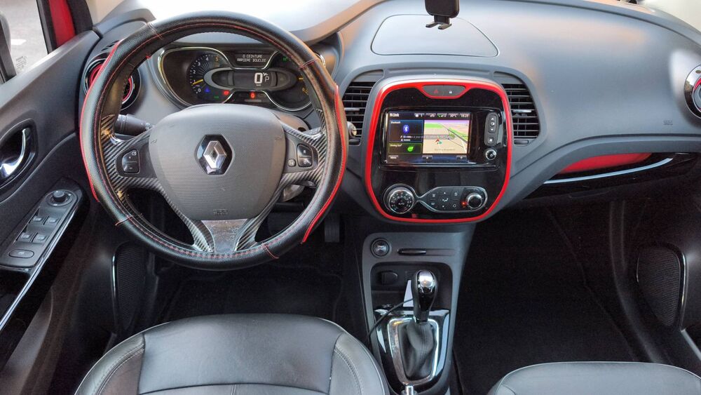 Captur 1.5 dCi 90 EDC6 Helly Hansen 2015 occasion 95000 Cergy