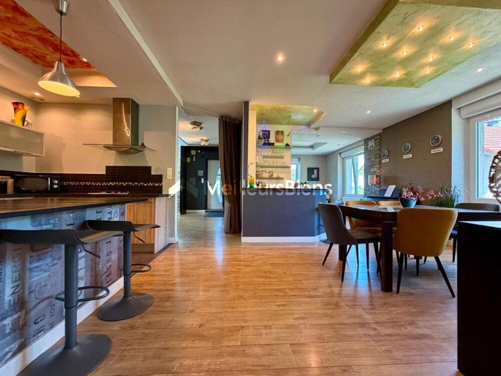 Vente Maison Magnifique maison de 187 m2 - 4 chambres - piscine à Cravanche en limite de BELFORT Cravanche