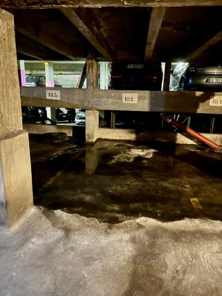  Parking / Garage � vendre 10 pi�ces 100 m�
